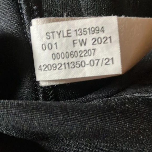 Under Armour Women’s Black Bra, Size L - Picture 3 of 5